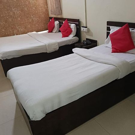 Hotel Mahati Indore Exterior photo